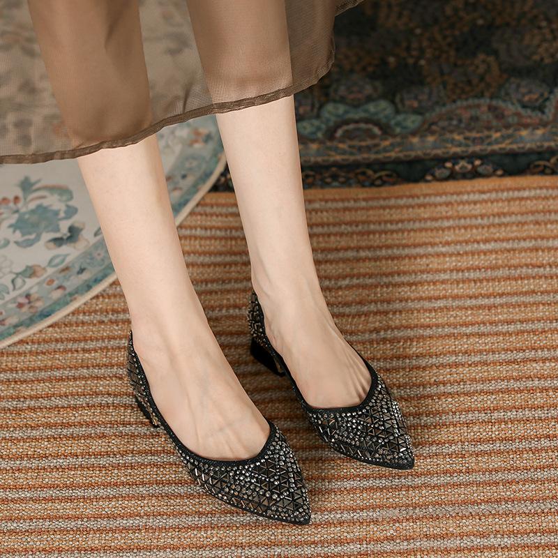 Low Heel Rhinestone Soft Sole Shoes